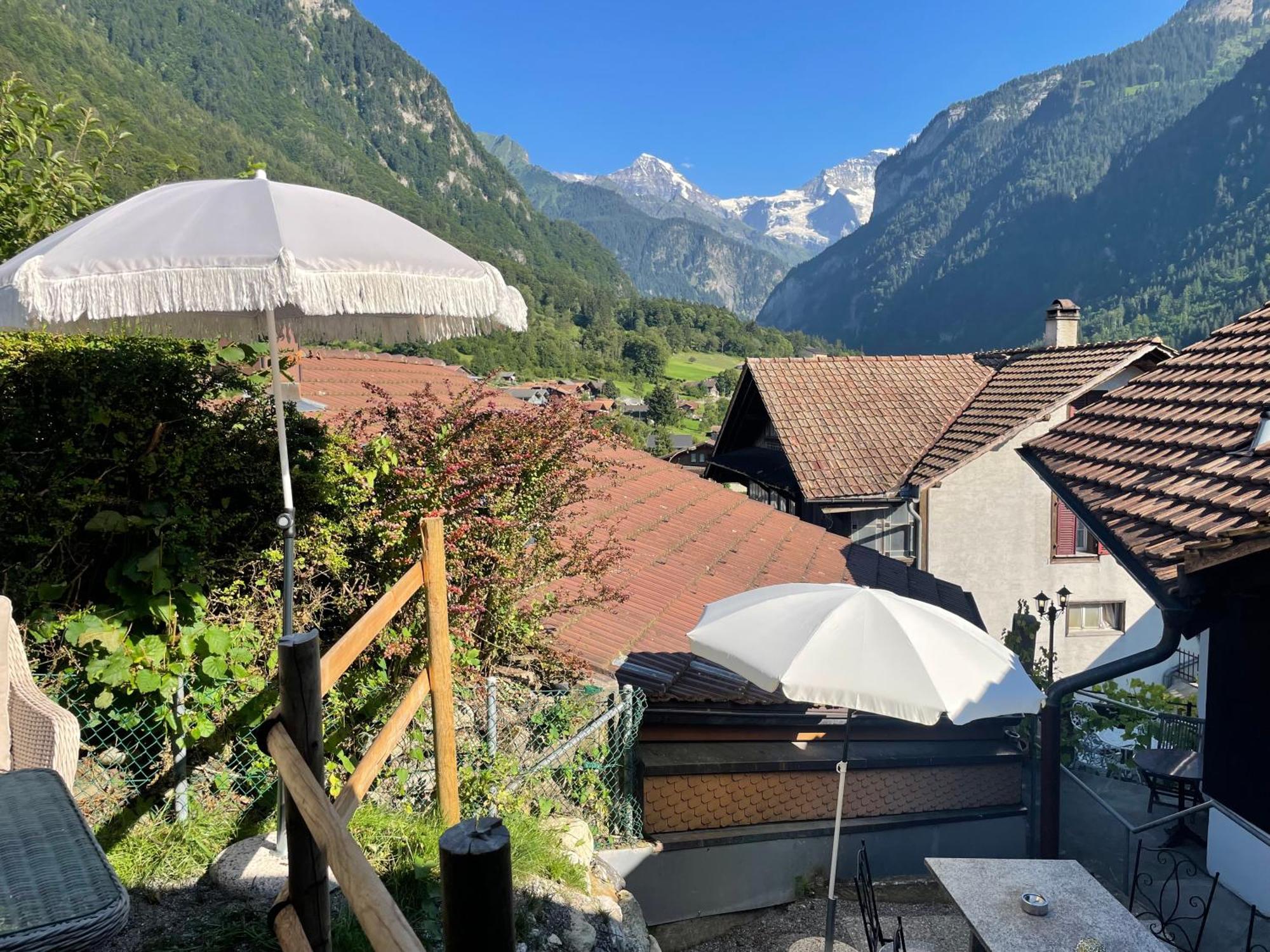 Charming Alpine Retreat By Apartments Capricorn Gsteigwiler ภายนอก รูปภาพ